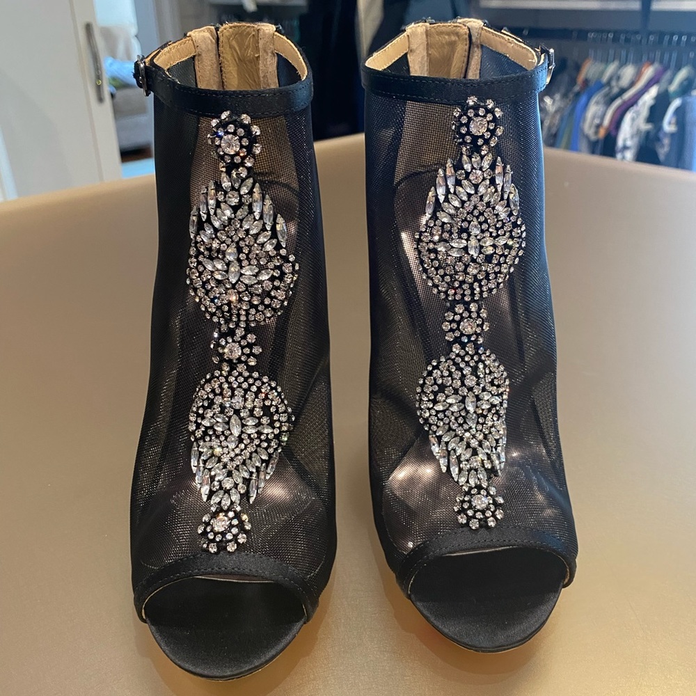 Badgley Mischka Rana Mesh Open Toe Heeled Bootie In Black Satin Size 7.5 NEW